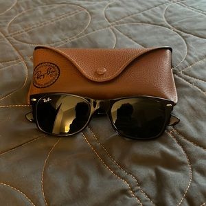 Rayban New Wayfafer Rb2132